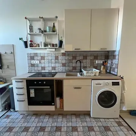 Lägenhet 3-br Flat In Jewish Quarter *